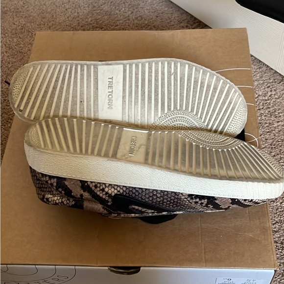 Tretorn Women's Black and Tan Snake Sneakers - Picture 1 of 4